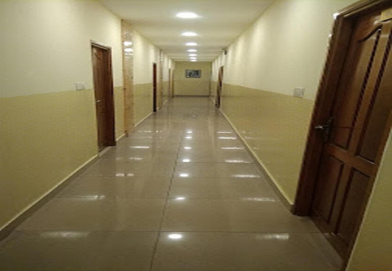 Chaplin Hotel Puducherry Eksteriør billede